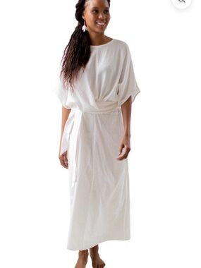 SUUNDAY The Dolman Dress in Dove color breathable lounge streetwear front knot